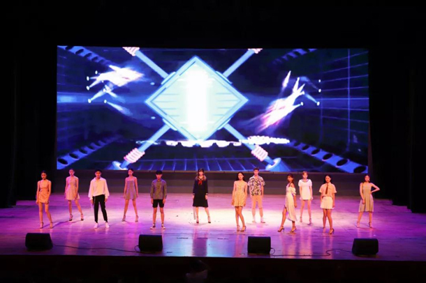 1559552365107936.jpg 1559552365107936.jpg