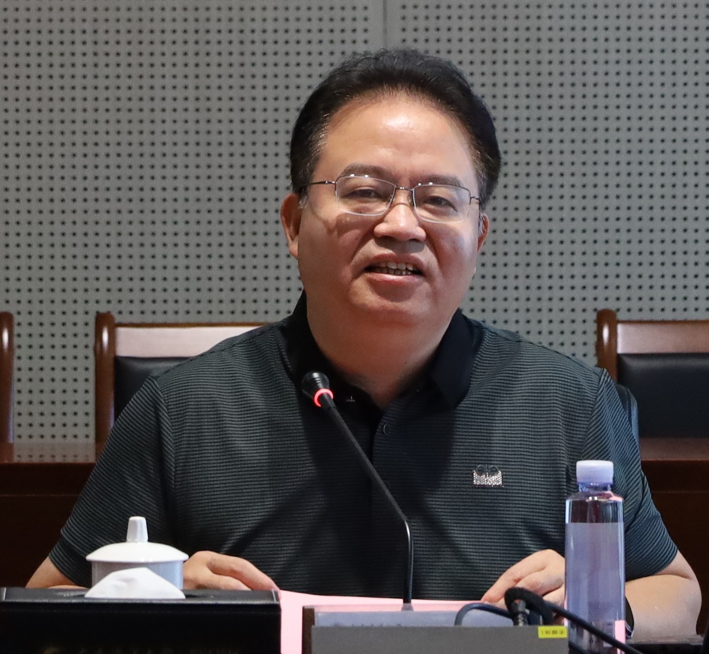 0F3B2BF70EC1E351EEDBEBEFC52_AD31DC91_5D979