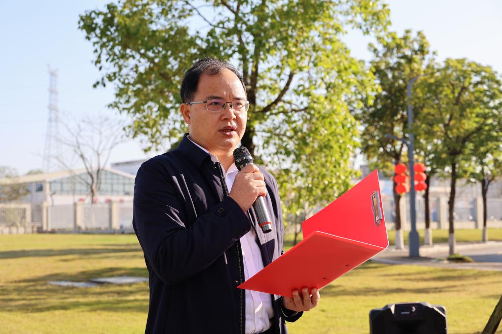 A261A194AAFA8B4E7CA8DA0CAD0_89244CF1_18665