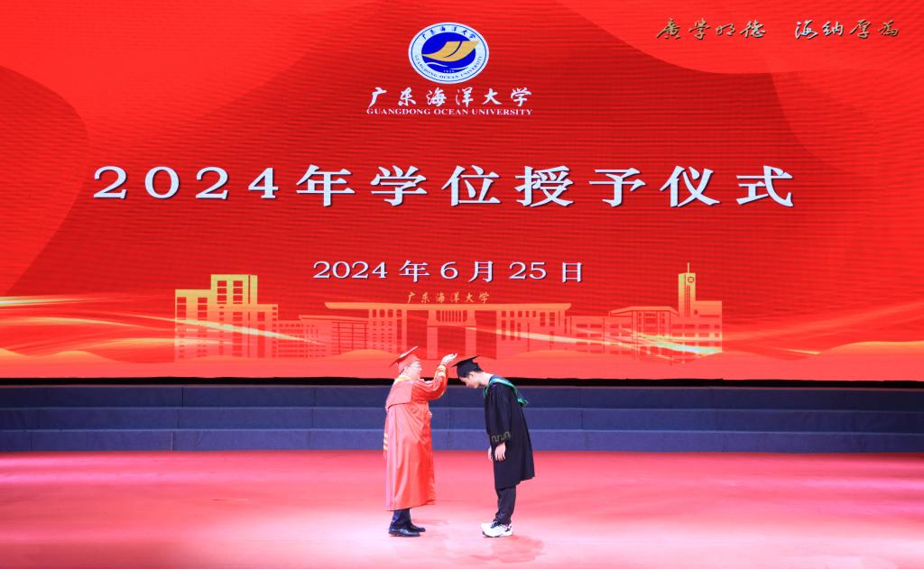 35421137EC9A94233A4D5AC3AA4_85DA3958_13736