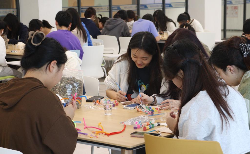 EC5FA3B4E3472318B5F9B064C55_427D9D61_142B3