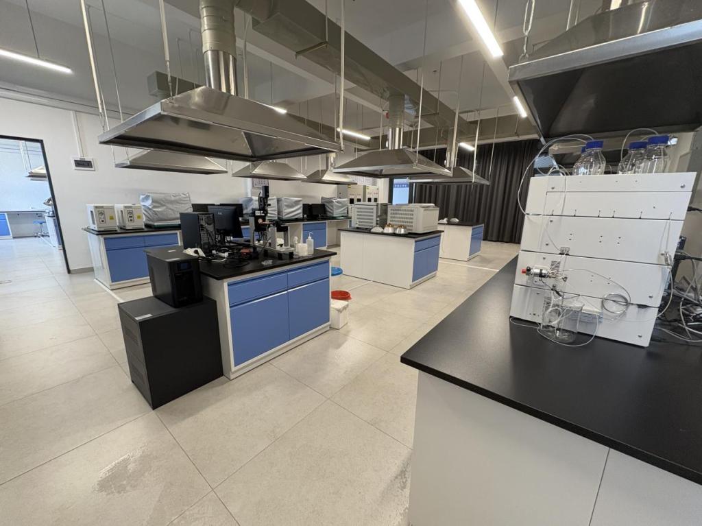 13737DD0BA36FF123EAFCA6A9EF_A49D315A_16658