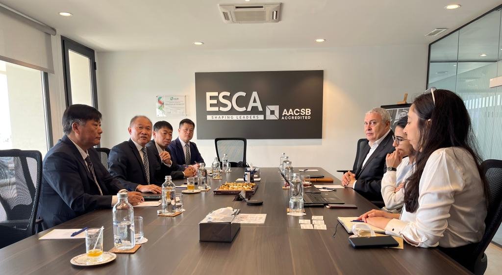 A280ED8D183DCBE3B462AFC6FA7_92D33386_1907B