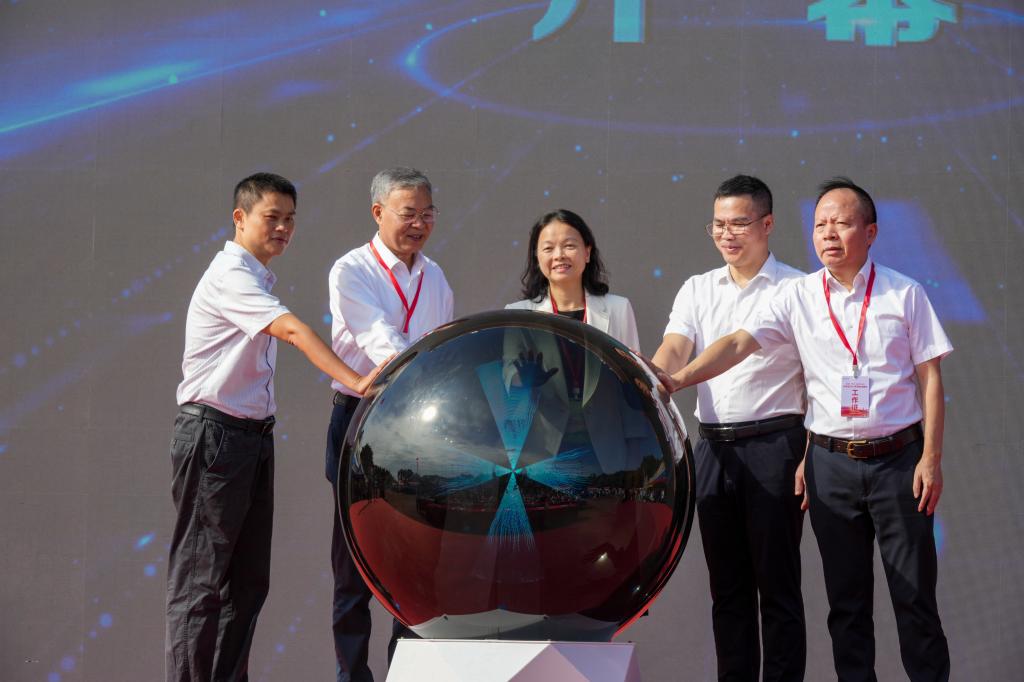 CC5996F1EB1D379D2B70AA47580_26D2F310_106D8