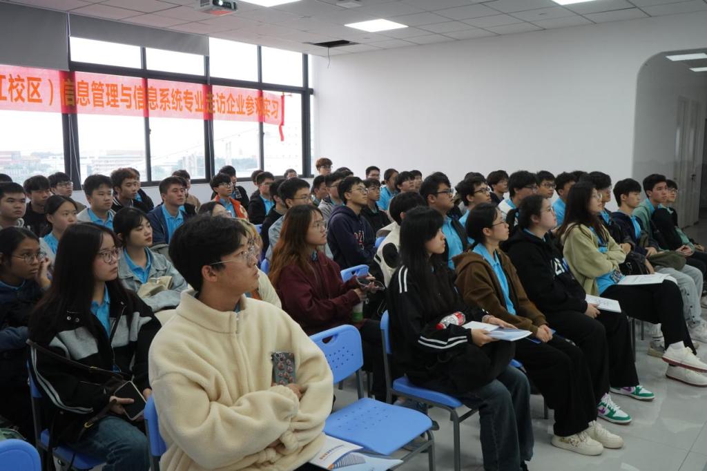 9783A3DFB04EEE6965CC7D0E6A8_E12BC45E_15DB4