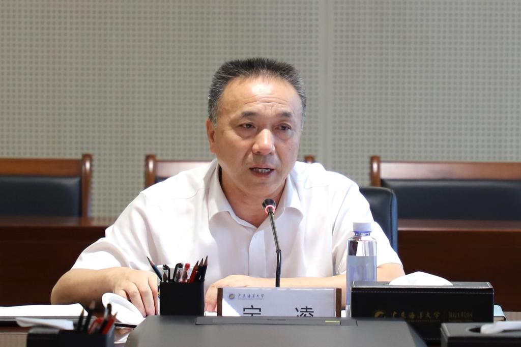 B19BE18C28F84F5F7910FA7F776_B9538706_FD52