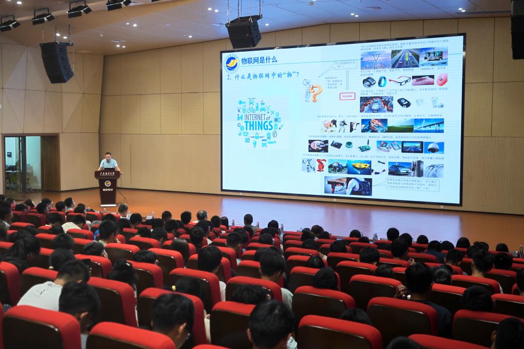 A7537E23F178456D44A4C3AE546_DB79AC34_17D0C