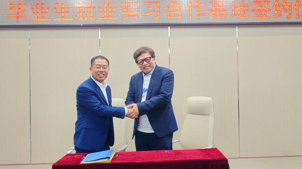 D54601381FDB34325F0674D56E2_54FD019E_EB56