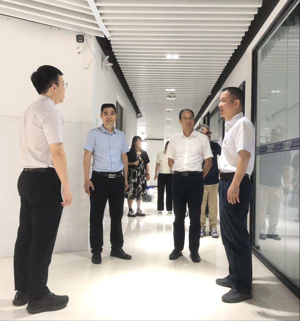 48F0C9EFBC33F5DBA9A37A767CD_451B9C18_1D7F0