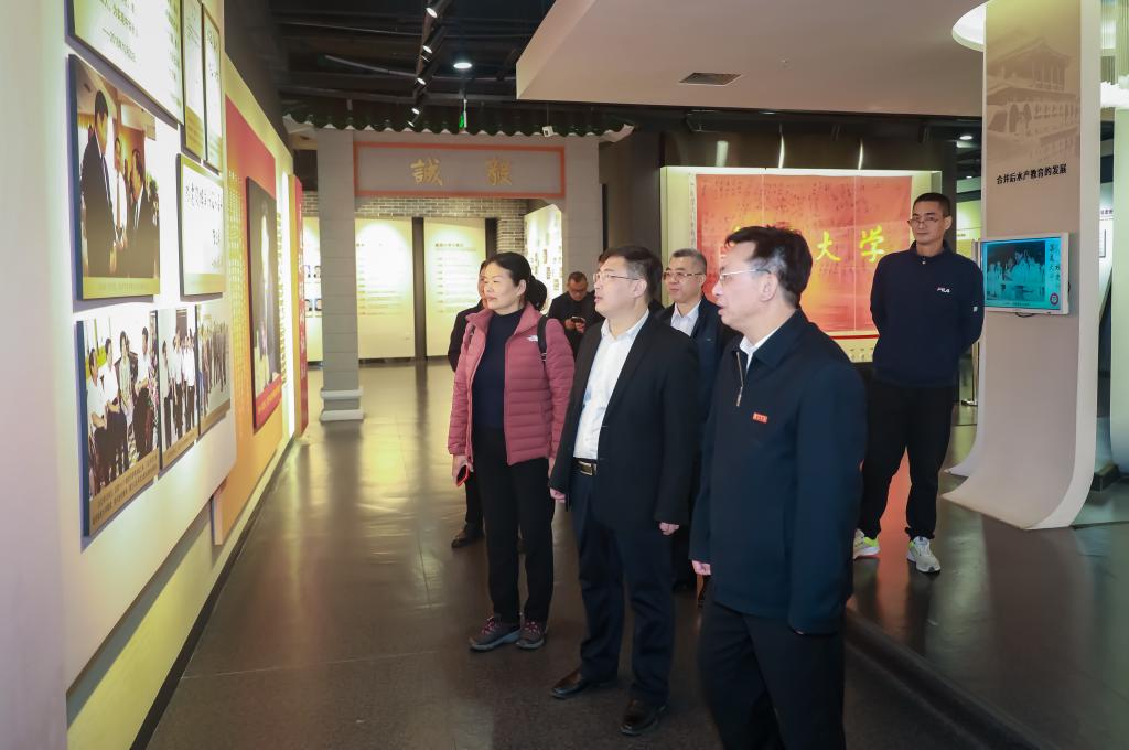 E575FF27037163B1DF3D10C5E99_0EB8BB57_131C5