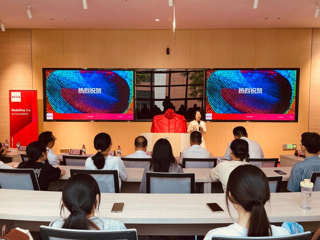 2C7093306CA6F5665E10E4ABEAD_4E8BE3F8_1CD9B