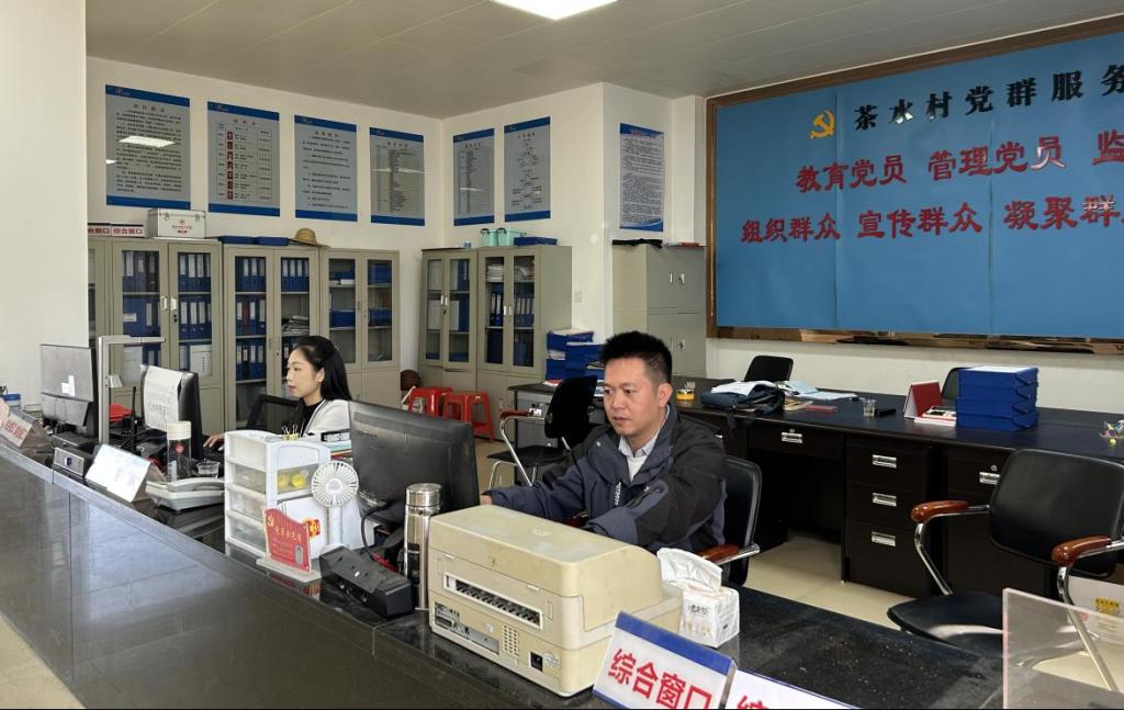 A5D5DE4856889098AABACB51E38_E76367F9_1744F