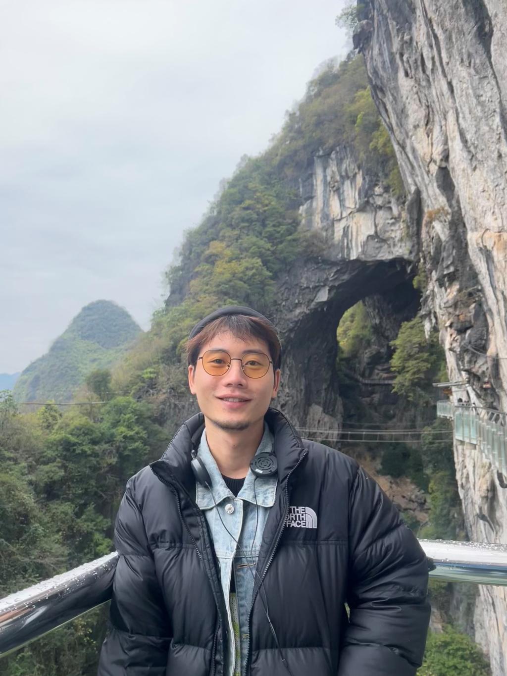 2EBE95FF7DAAC35FEBFA14043DF_734F8A43_25EEE