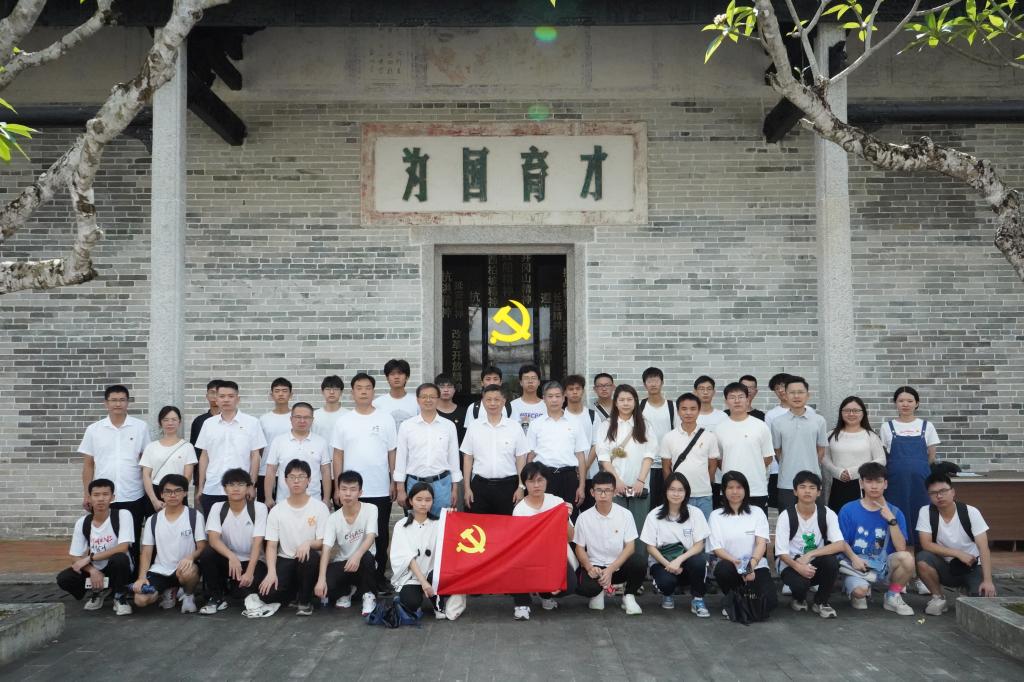 A6C582574575C3188D0A4B4E4B6_559E7819_20544