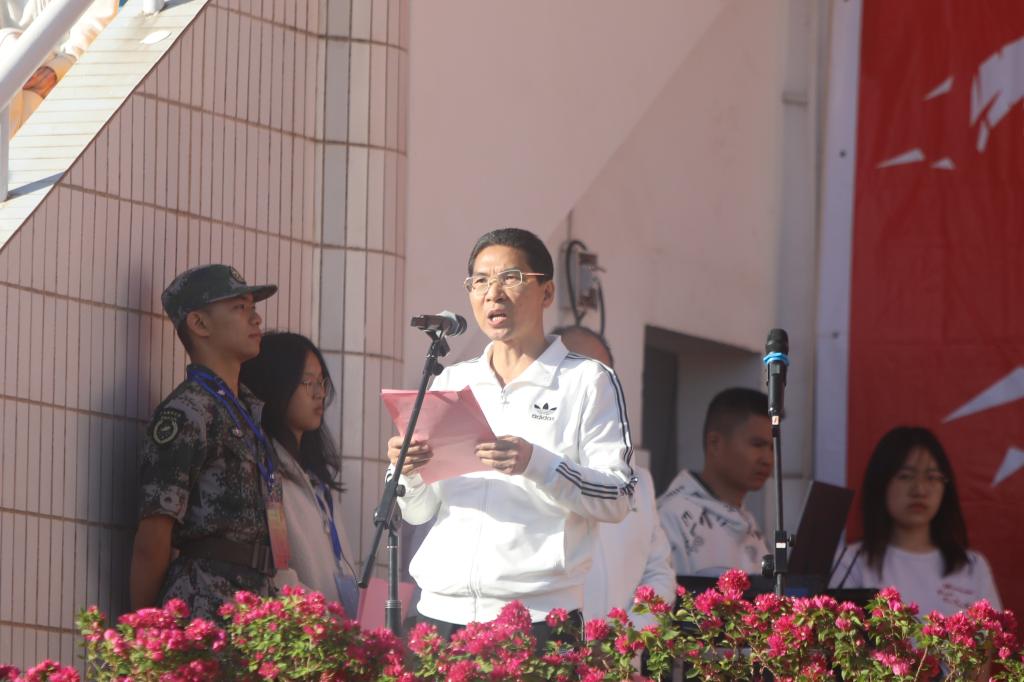 AE5E51D7ADF5D256450473AB2A5_9099DDE0_1398A