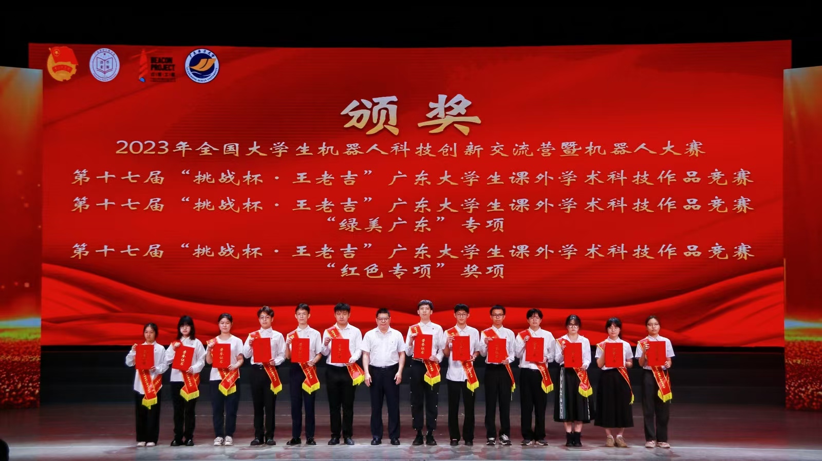 61068A3D6D96D21283AF8FF714C_62E75054_6BA53 61068A3D6D96D21283AF8FF714C_62E75054_6BA53