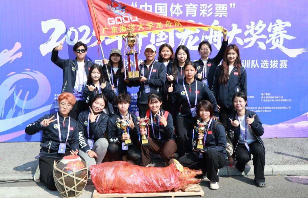 85C05468551955F59BC92EE4528_59402210_267C8