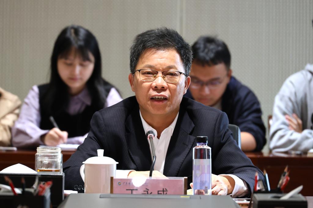 3E5397D74E8639F0BCE4ABB4FBB_25263834_1211C