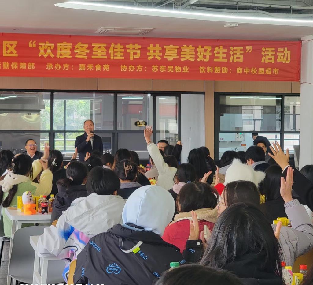 78ABA208261C35DBC4E142D60FE_125C46B0_1F058