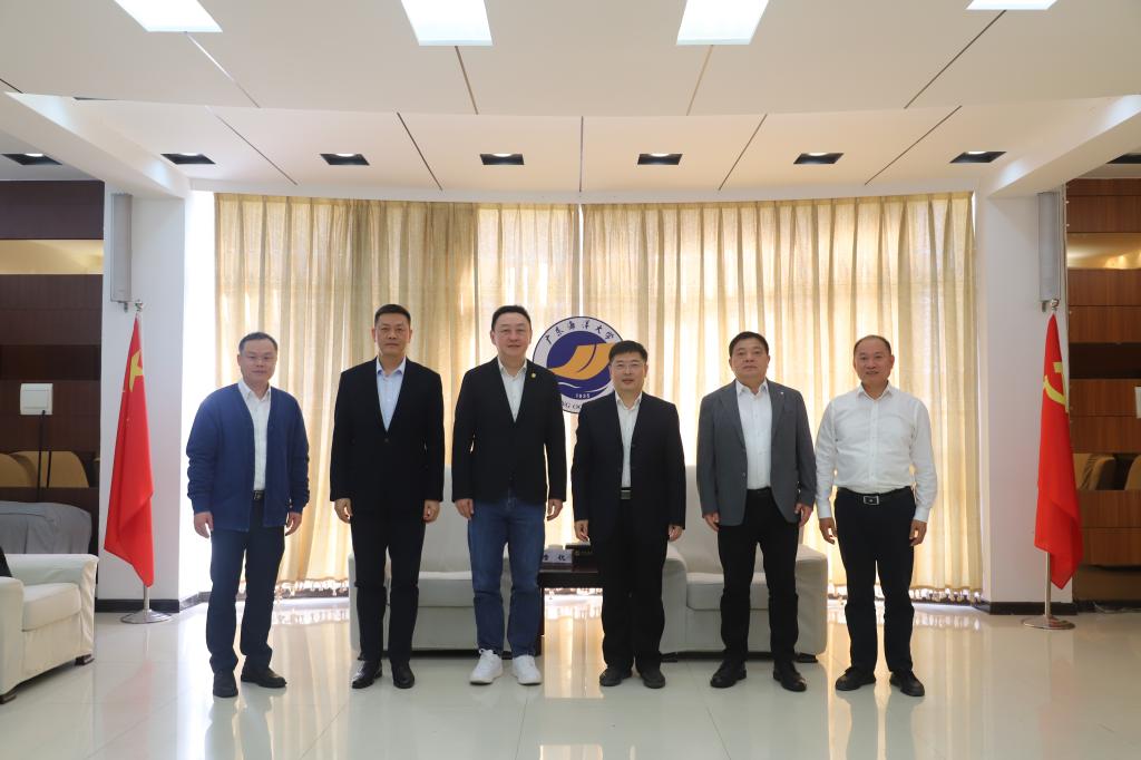 C35B8405BB6BE5C041DC492DEE6_8DB4C3EE_12D55