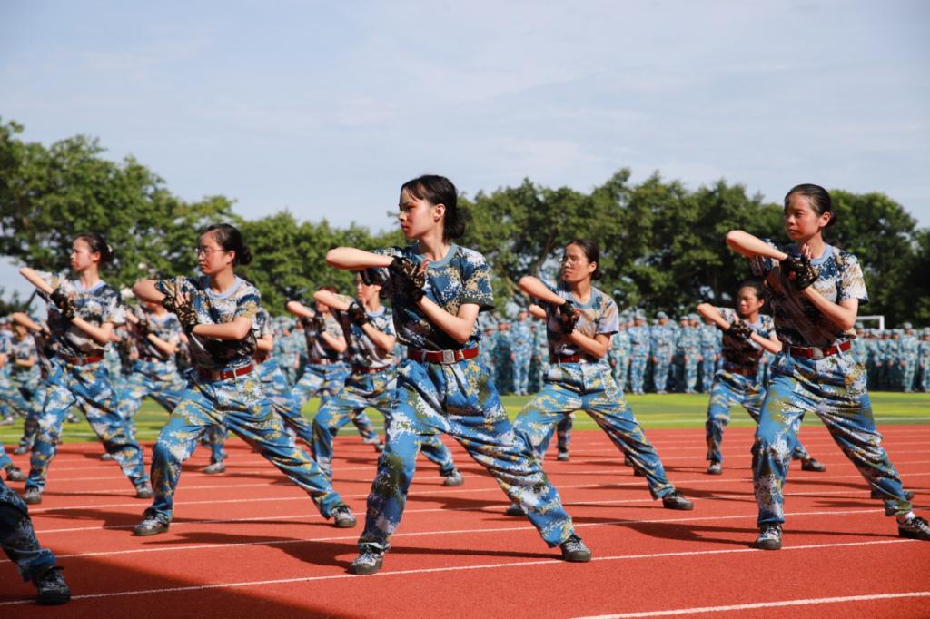 1E8CBBA77BE45FC9DE9F37C0725_467702FD_1C086 1E8CBBA77BE45FC9DE9F37C0725_467702FD_1C086