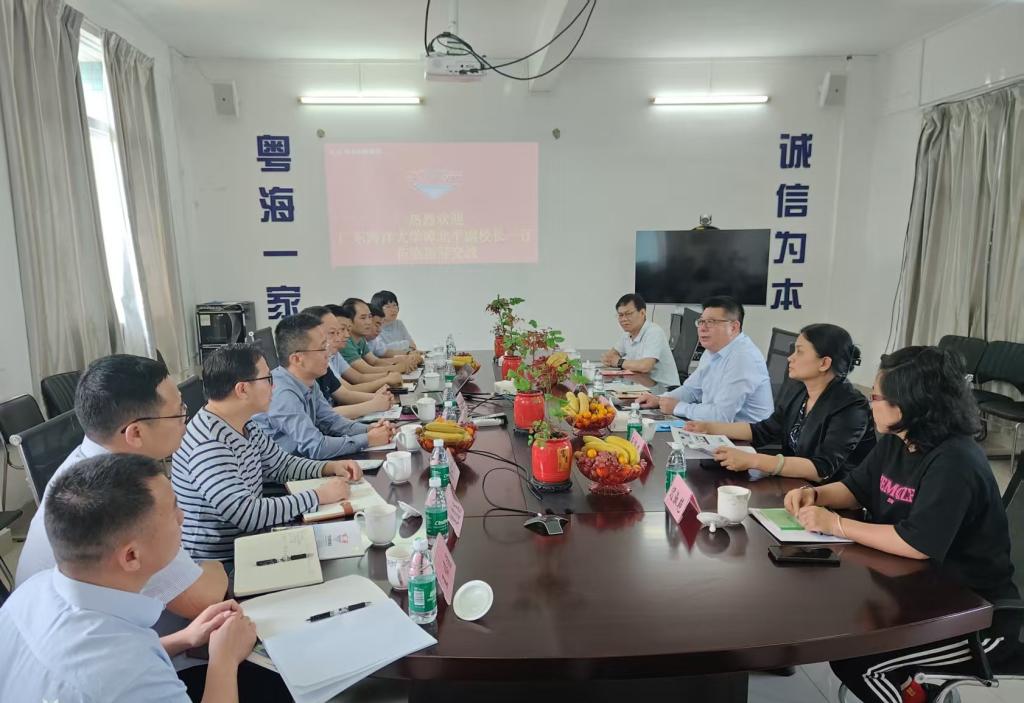 F40A0C8DAE5BBF2D1BD6DC65982_32191578_1682F F40A0C8DAE5BBF2D1BD6DC65982_32191578_1682F