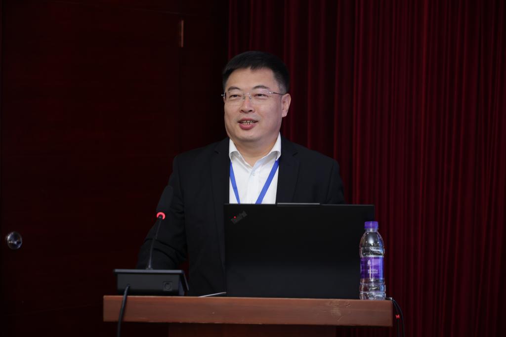 8DFCD04ADBA766FCF39FDD6AACD_B463F834_8906