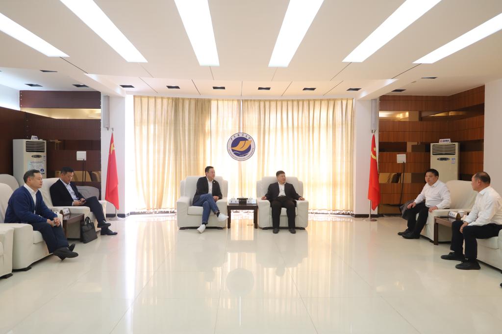 AE54012895BC2F2FC897039FBE9_A29800ED_107EA