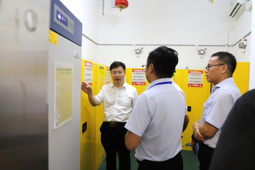 71EFE0B08A771BFA5596E868D64_7469D1B7_D373