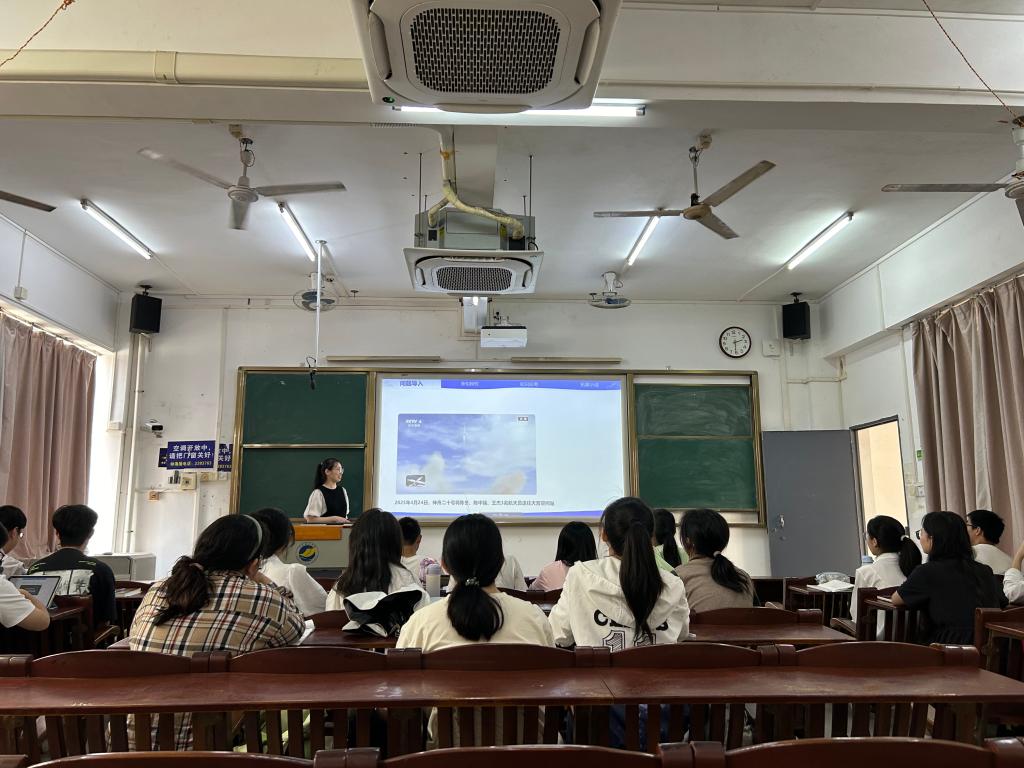 8D37B6BC6E8027DEFC251014828_0A06765D_1A9AE