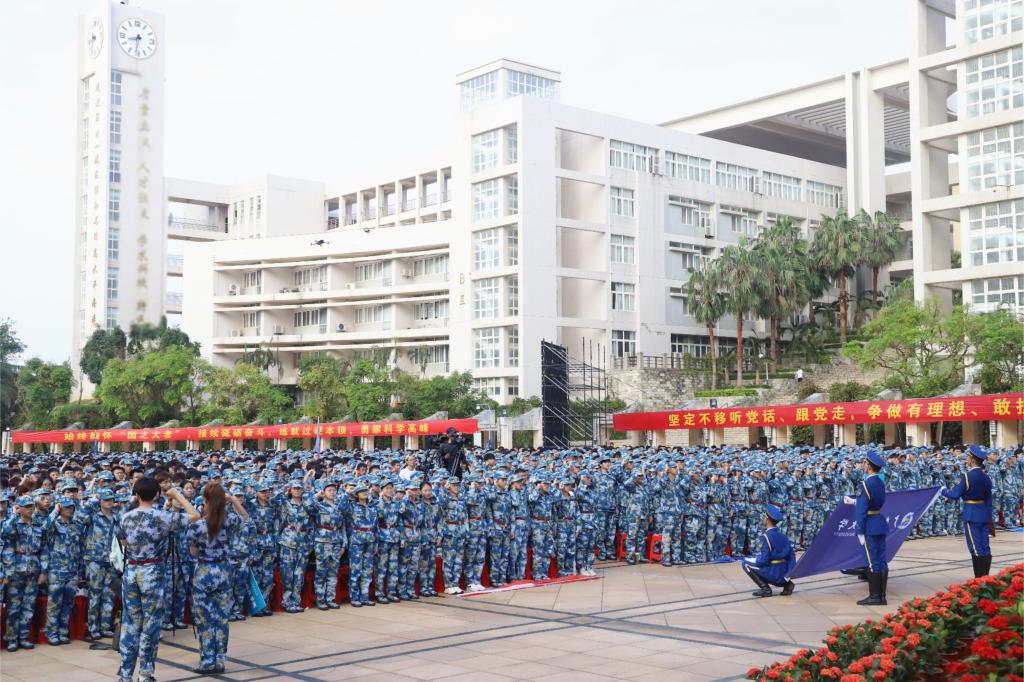 59EDA19759CAEBAD019ABFCA5FC_F657B1AB_22C07