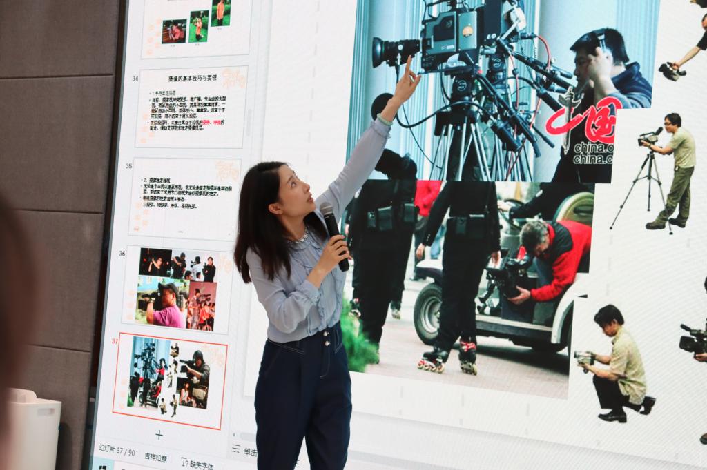 61A23EF2A7F673A3B58F789899E_B5B11F07_184DD