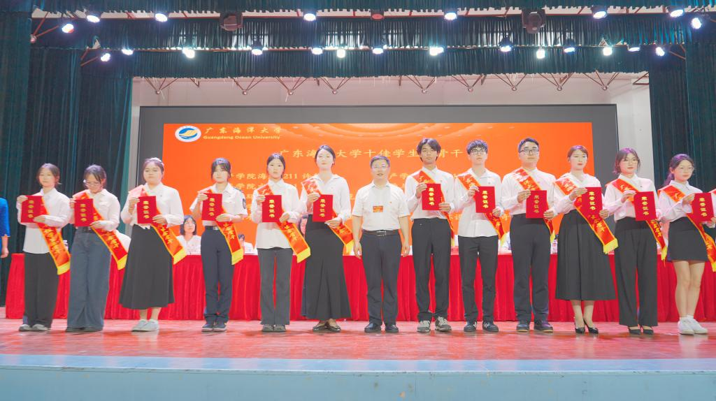 36EA2A6CEB3495DDA63714C4588_71913D0F_BC214