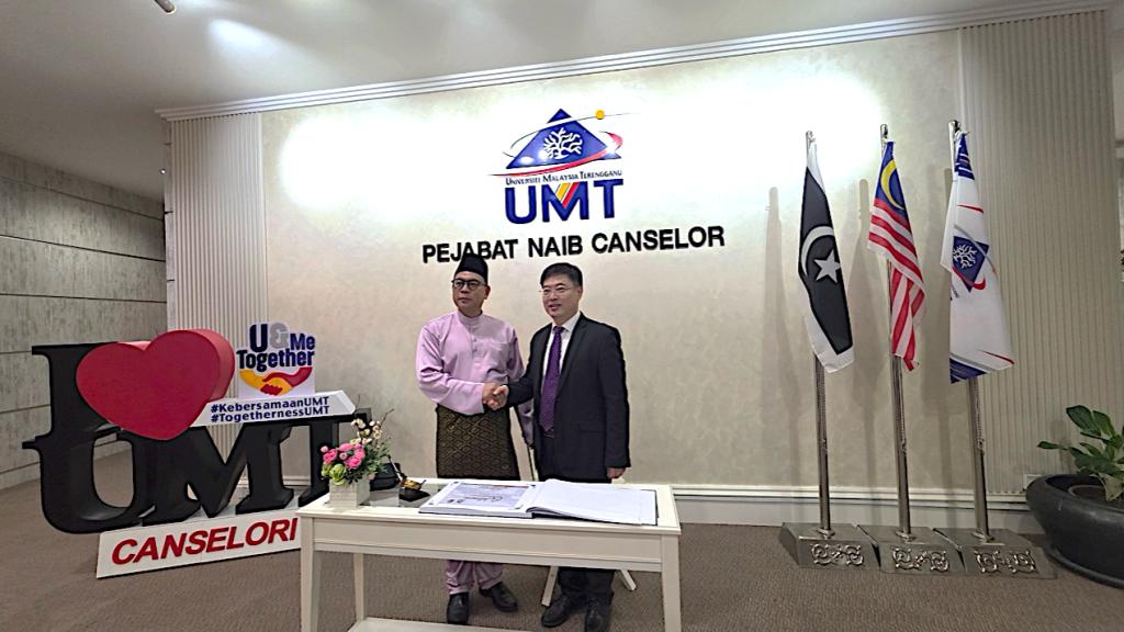 CCE55C860D3F85BC3718F4349B5_B775C390_1470E