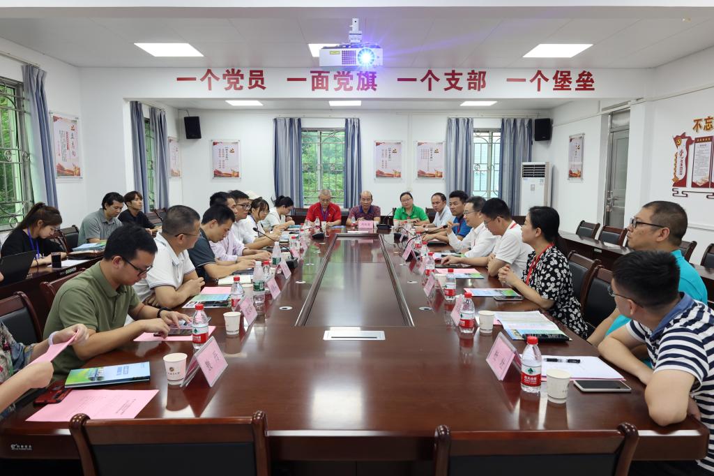 F14FE46B1D0F3C6778DC77CFCC7_3ABABA55_1B8BF