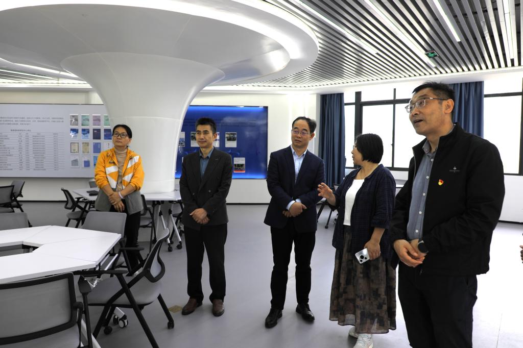 BF6CD3505ED9BF4351EF23C30A2_09E48821_16DFC