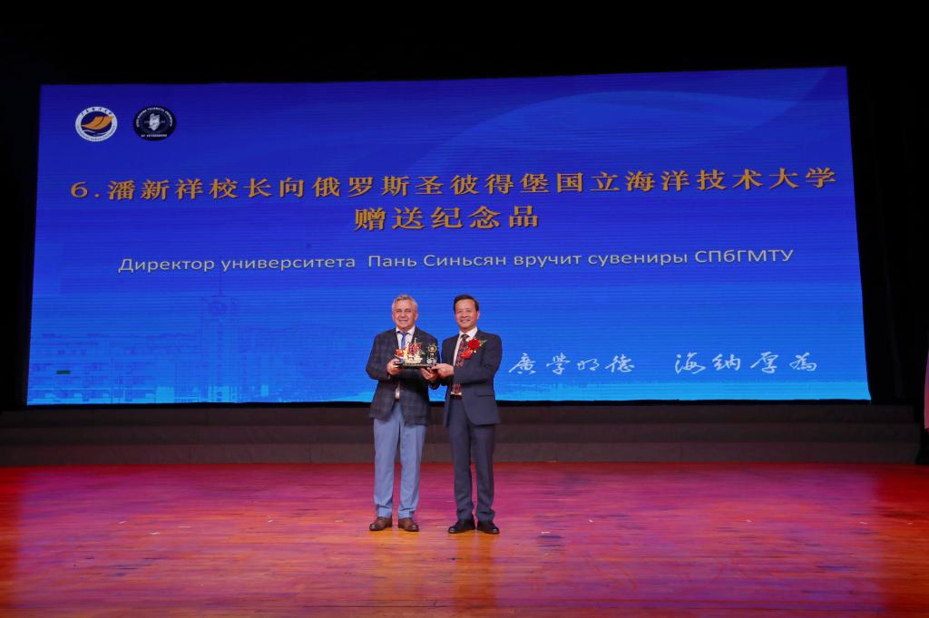 8C98A627E8C90DAA9B9C4357152_31F9A1B2_110A7 8C98A627E8C90DAA9B9C4357152_31F9A1B2_110A7