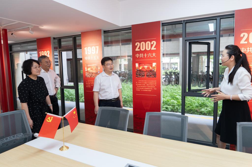 F9B89A877FD9B50F17D89ED8D59_74D5EA2E_182FC