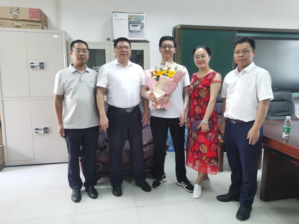 4FB17E13398AF84C29E8A2F3866_1E83CC6D_1298A 4FB17E13398AF84C29E8A2F3866_1E83CC6D_1298A