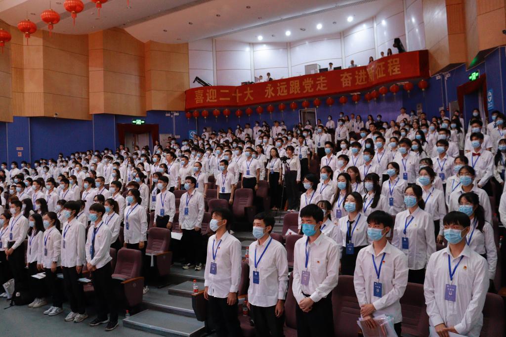 896B98F0E5E10150DE6DEE244BC_F6122583_1E201