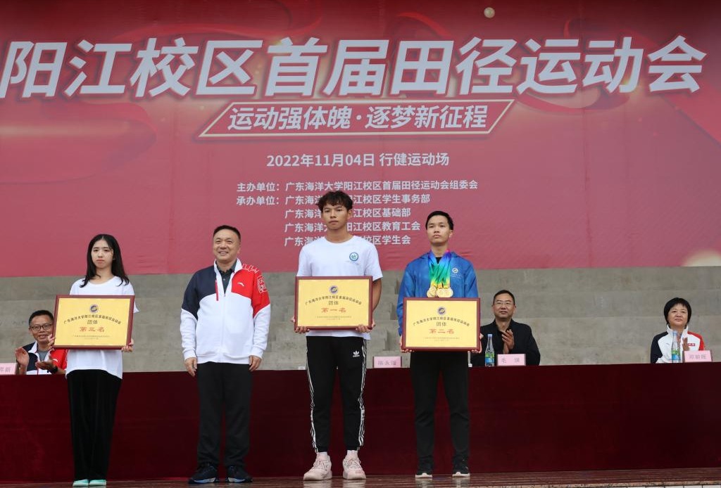 5CAC4097DE2F4AED7B1EC200746_FEFC7B12_217F8 15D32