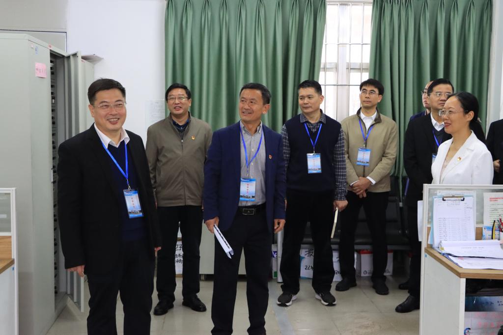 58F1F08B80D82C149687AD40772_297A07E2_12F8C