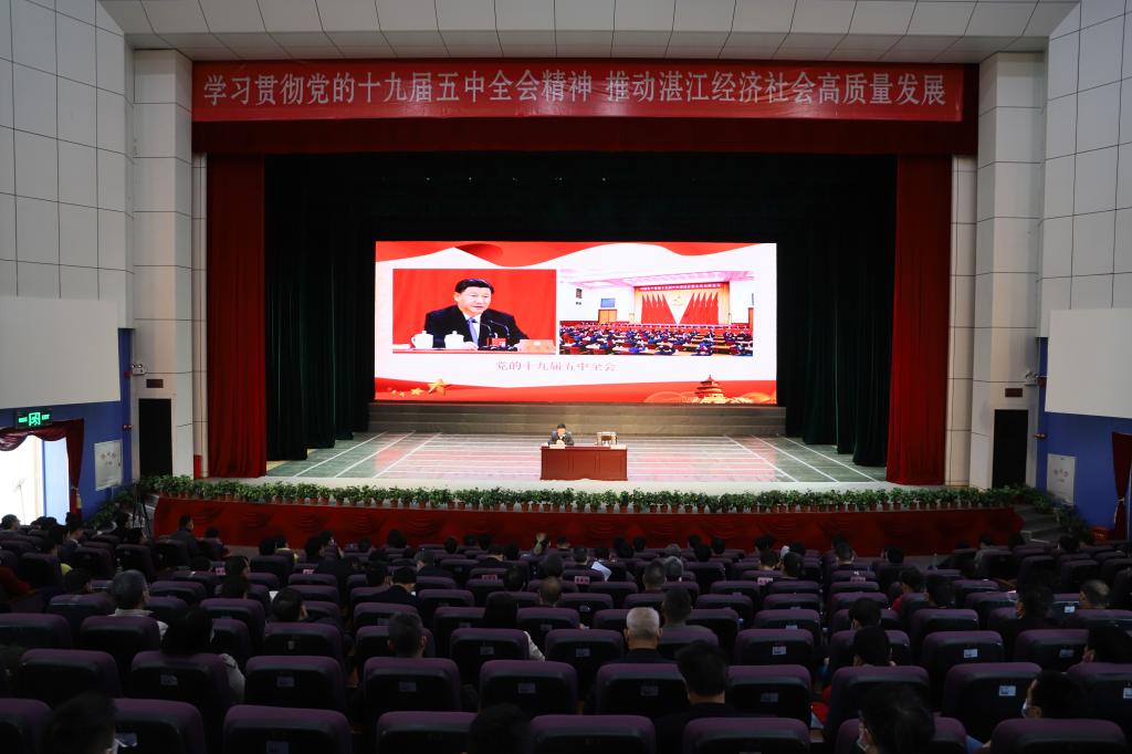 F8AD8881B690F0952E58BA1B4FF_2E2F83A3_14B3B