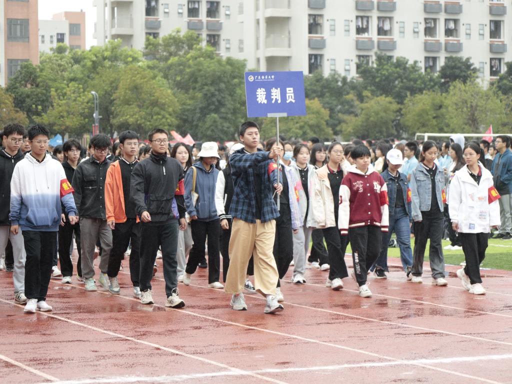 2BB77FE0F3628D139B40B97CBA9_400D2849_21AA6 21AA6