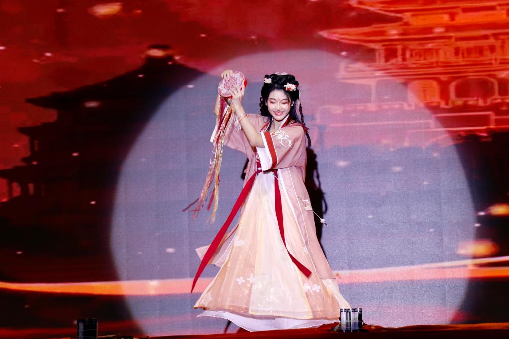 700EDB7CC2B328F69EAB34ED63F_0E747475_12E1D 700EDB7CC2B328F69EAB34ED63F_0E747475_12E1D