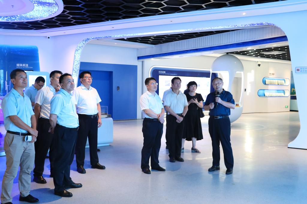 C101274C2B4D294AE04316A7CB2_7083459E_176F2