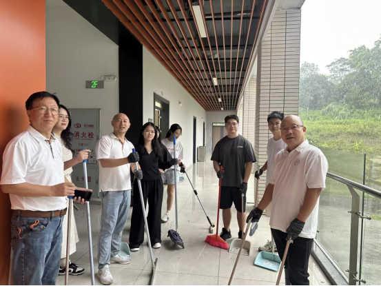 61AC67A1A36DE4D1B91C04A94F9_59EC80FE_E099B