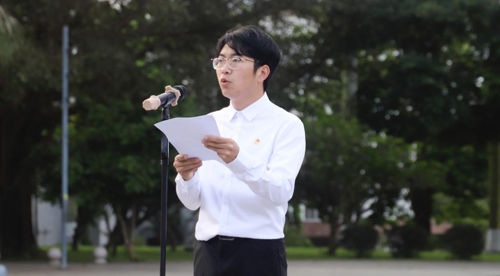 A5A300D61C0DF816C1BB0DCFA7D_0986E057_B233