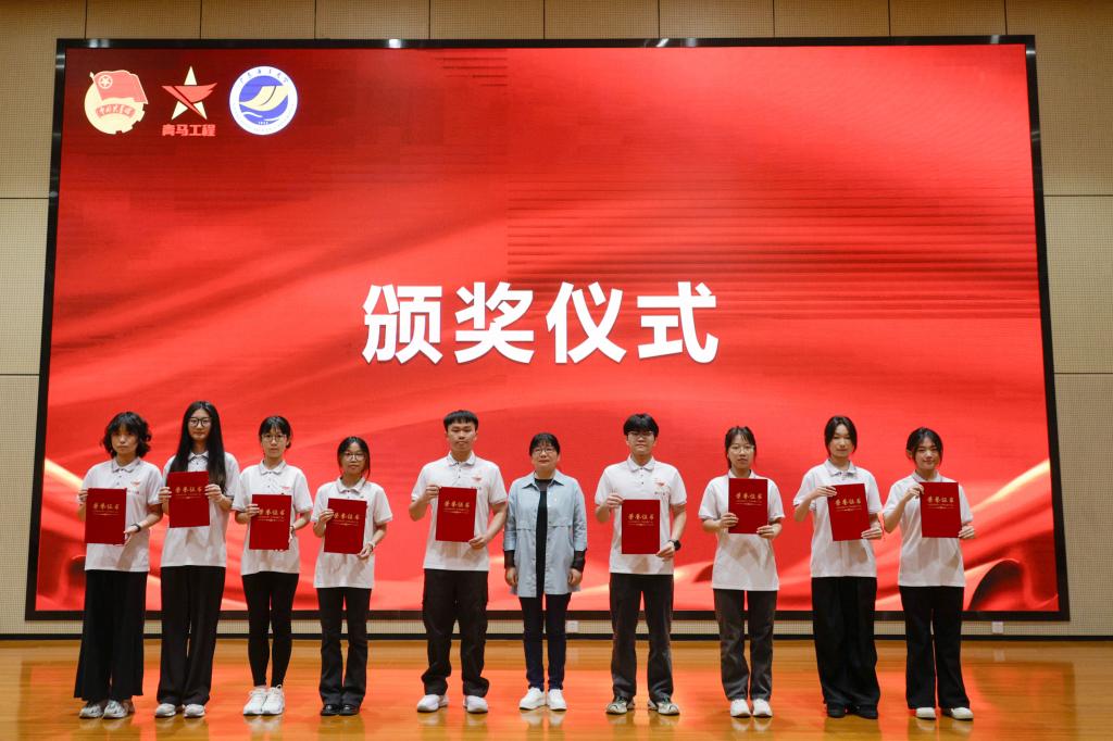 5A6353C125AD59FC3E663CEDCEF_92E1965D_18447