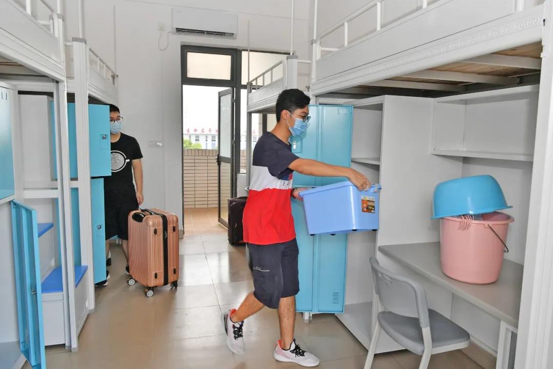 CB3A27EBB0F78681EC85A65AFFB_AC4B447C_13947